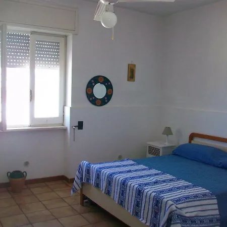 Casa Privata * מרינה די מנקוורסה