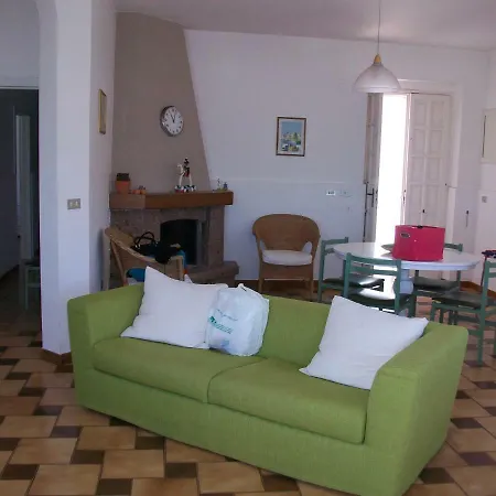 Casa Privata * מרינה די מנקוורסה
